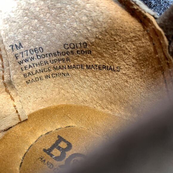 Born Boots Womens 7 M Ankle Bootie Beige Leather Distressed Back Zip F77060 - Picture 8 of 10